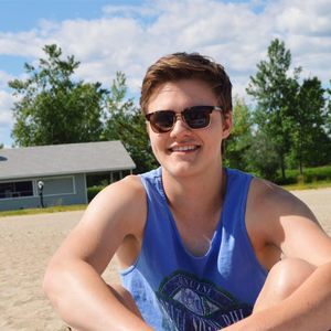 Meet your Posher, Alex